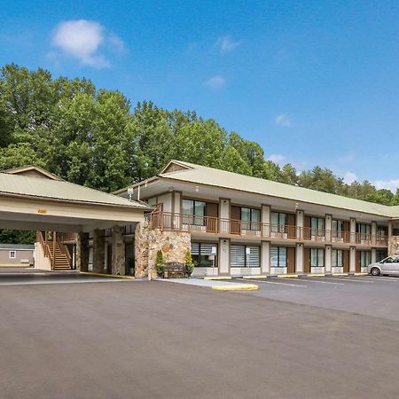 Quality Inn & Suites Mt Chalet Clayton Bagian luar foto
