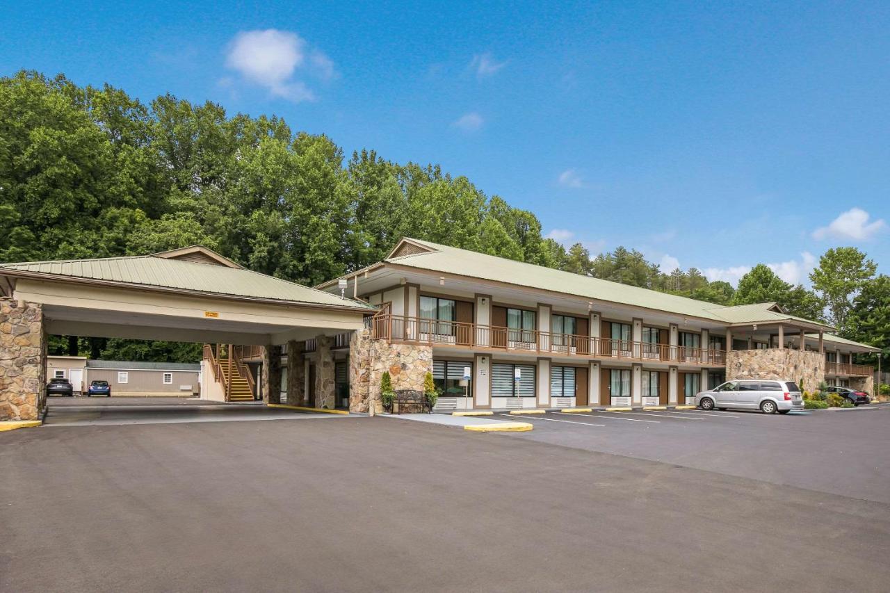 Quality Inn & Suites Mt Chalet Clayton Bagian luar foto