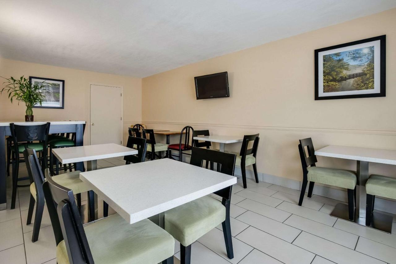 Quality Inn & Suites Mt Chalet Clayton Bagian luar foto